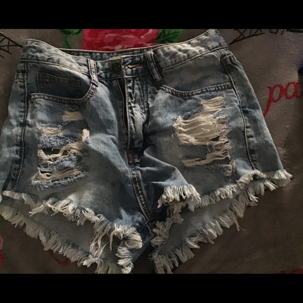 Light wash ripped shorts
